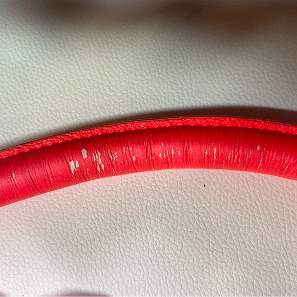 Fluorescent pink Marc by Marc Jacobs bag. - Picture 6 of 6